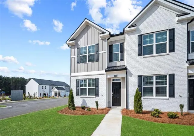 Homes for sale in Stockbridge, GA | 412 Reflection Dr, Stockbridge, GA 30281 | MLS# 7749603