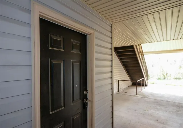 3rd image of 4103 Fairington Club Dr, Lithonia, GA 30038 | MLS# 7770592