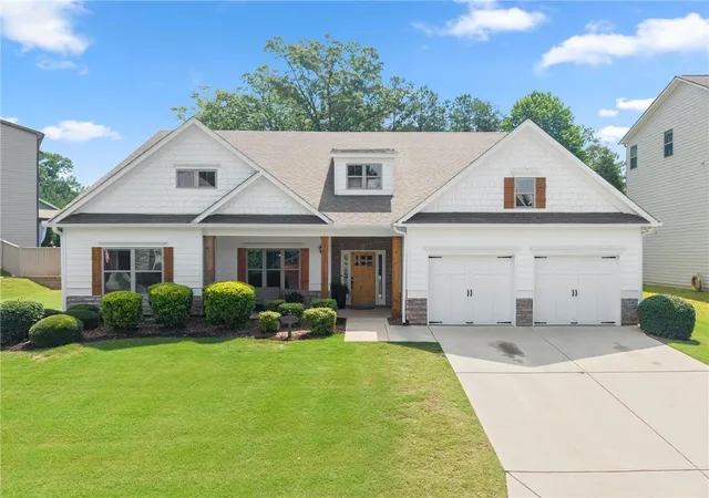 1st image of 31 Lake Sydney Dr, Dawsonville, GA 30534 | MLS# 7795000