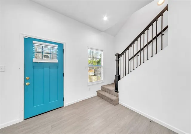 Photo 2 of Single family home for sale at 1136 Oak Knoll Ter Se, Atlanta, GA 30315 | MLS# 7822564 | Listing updated on 2026-10-05