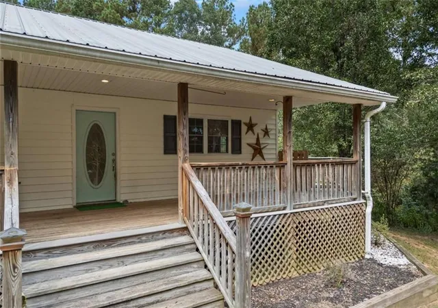 Photo 3 of Single family home for sale at 532 Davenport Rd, Braselton, GA 30517 | MLS# 7663901 | Listing updated on 2026-10-09