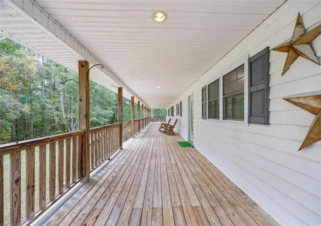 Photo 4 of Single family home for sale at 532 Davenport Rd, Braselton, GA 30517 | MLS# 7663901 | Listing updated on 2026-10-09
