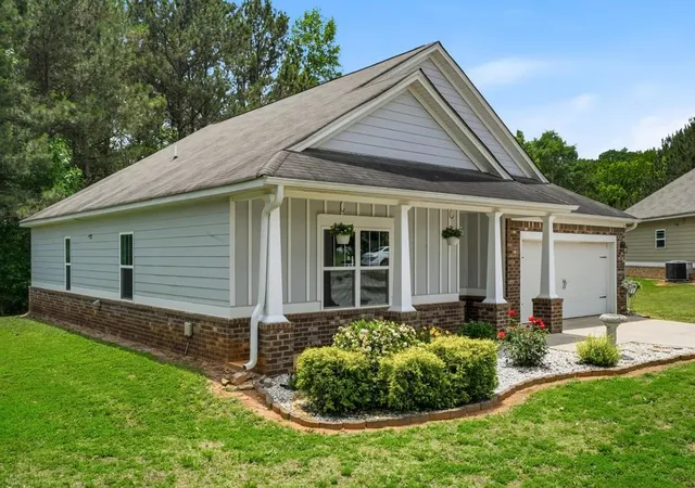 2nd image of 708 Thistle Ct, Locust Grove, GA 30248 | MLS# 7800183
