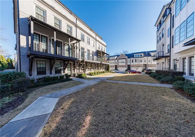 4th image of 2067 Wheaton Wy, Sandy Springs, GA 30328 | MLS# 7712804