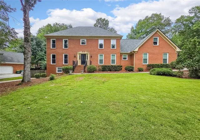 Photo 1 of Single family home for sale at 5616 Broxton Cir, Peachtree Corners, GA 30092 | MLS# 7808038 | Listing updated on 2026-09-10