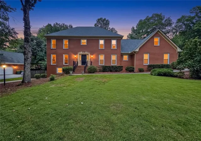 Photo 2 of Single family home for sale at 5616 Broxton Cir, Peachtree Corners, GA 30092 | MLS# 7808038 | Listing updated on 2026-09-10