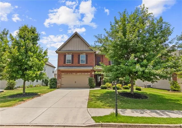 Photo 2 of Single family home for sale at 4490 Perlino Pt, Cumming, GA 30040 | MLS# 7813569 | Listing updated on 2026-08-01