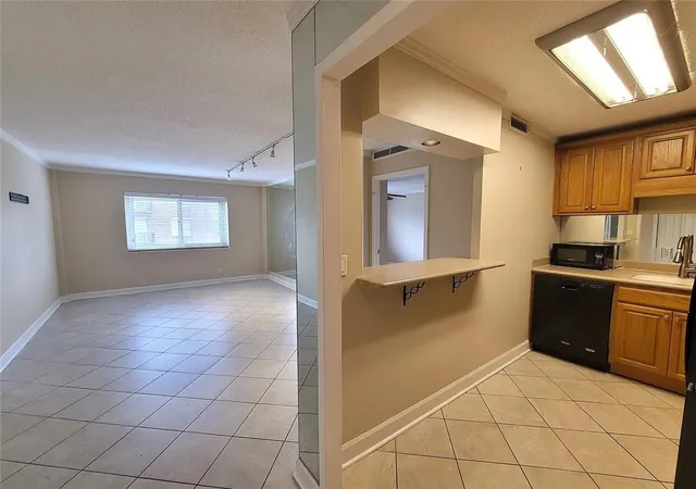 3rd image of 2285 Peachtree Rd Ne, Atlanta, GA 30309 | MLS# 7776361