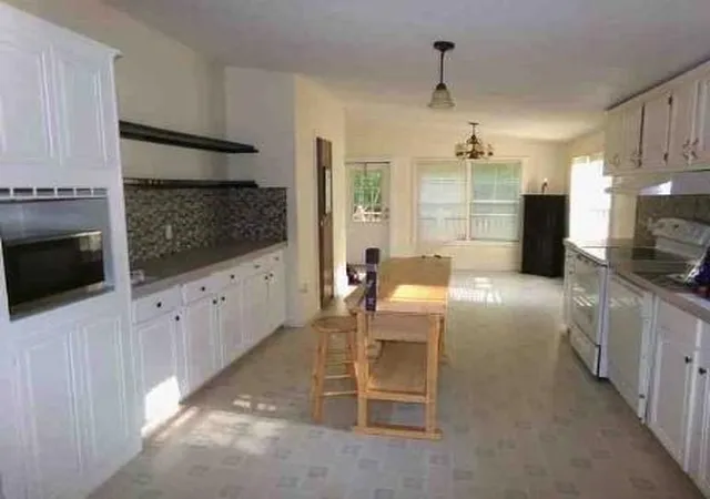 Photo 3 of Sale Pending at 953 Nugget Ln, Ellijay, GA 30540 | MLS# 7821110 | Listing updated on 2026-10-23