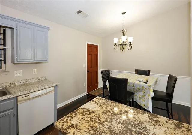 Photo 4 of Single family home for sale at 5589 Emerald Glen, Stone Mountain, GA 30088 | MLS# 7818170 | Listing updated on 2026-09-17
