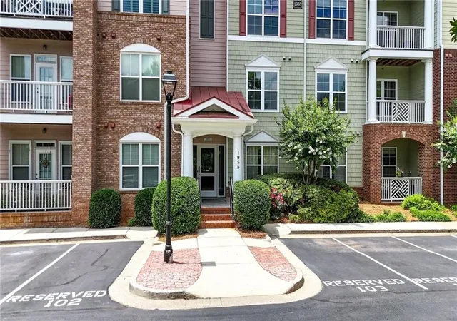 Homes for sale in Alpharetta, GA | 1955 Nocturne Drive, Alpharetta, GA 30009 | Houzeo
