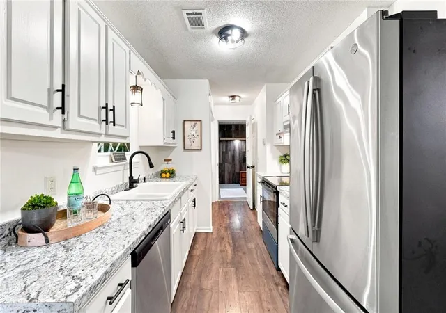 Photo 4 of Single family home for sale at 1015 Erwin Hl Church Rd SE, Calhoun, GA 30701 | MLS# 7817241 | Listing updated on 2026-08-16