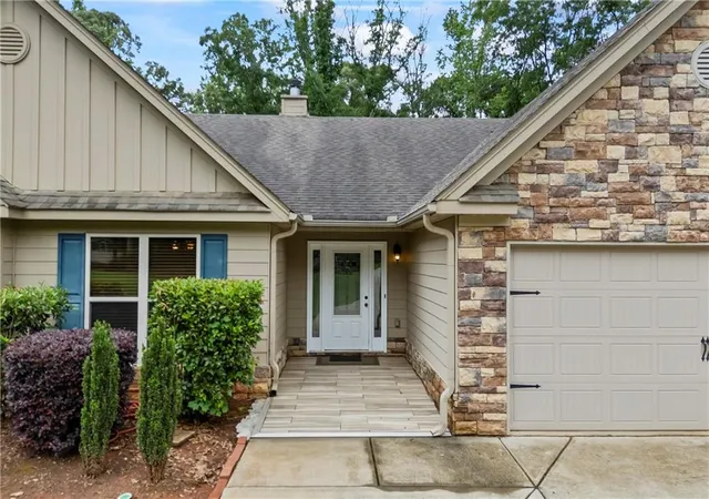 3rd image of 681 Carla Ct, Winder, GA 30680 | MLS# 7777099