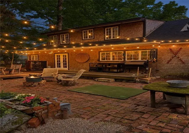Photo 2 of Single family home for sale at 260 Beverly Rd NE, Atlanta, GA 30309 | MLS# 7785129 | Listing updated on 2026-07-24