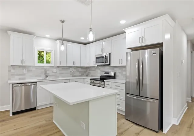 Photo 2 of Sale Pending at 353 Roxbury Dr, Riverdale, GA 30274 | MLS# 7806047 | Listing updated on 2026-08-31