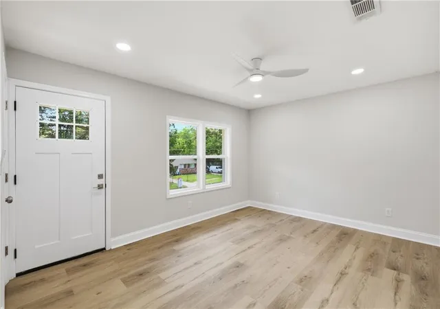 Photo 3 of Sale Pending at 353 Roxbury Dr, Riverdale, GA 30274 | MLS# 7806047 | Listing updated on 2026-08-31