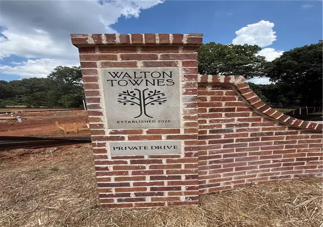 Homes for sale in Tucker, GA | 1961 Walton Ct #1, Tucker, GA 30084 | MLS# 7799536