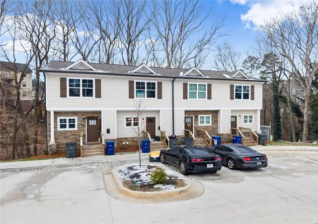 Photo 1 of Multi family home for sale at 2451 Nw Old Thompson Brg Rd, Gainesville, GA 30501 | MLS# 7738614 | Listing updated on 2026-08-30