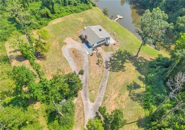 Homes for sale in Williamson, GA | 230 N Rover Rd, Williamson, GA 30292 | MLS# 7799787