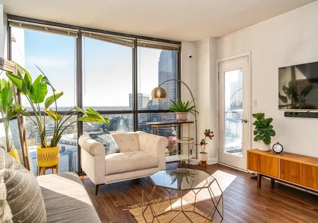 2nd image of 1280 W Peachtree St Nw #3211, Atlanta, GA 30309 | MLS# 7754736