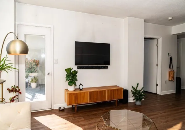 3rd image of 1280 W Peachtree St Nw #3211, Atlanta, GA 30309 | MLS# 7754736