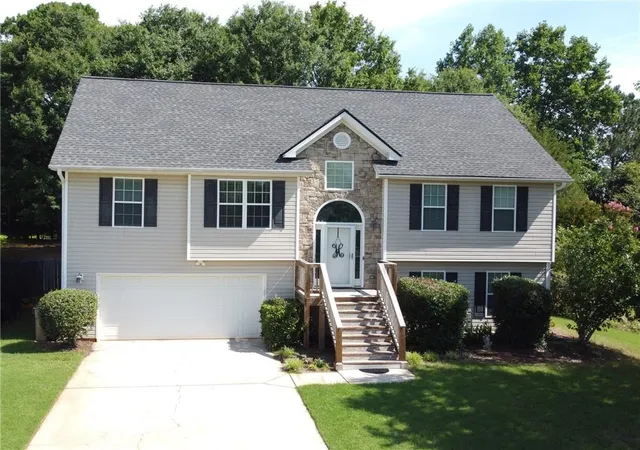 1st image of 713 Moonlite Tr, Winder, GA 30680 | MLS# 7794420