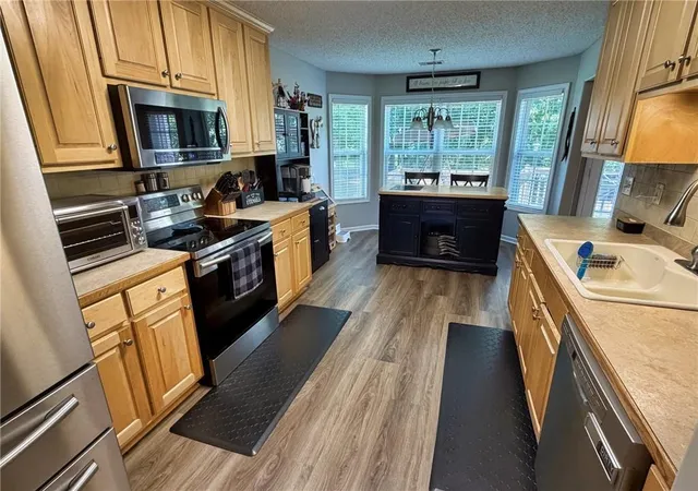 5th image of 713 Moonlite Tr, Winder, GA 30680 | MLS# 7794420