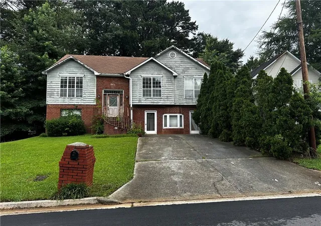 2nd image of 6364 Phillips Ct, Lithonia, GA 30058 | MLS# 7797347