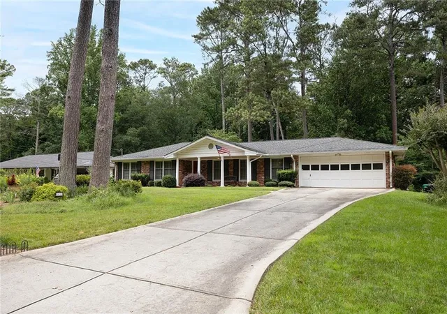 2nd image of 2976 Blackwood Rd, Decatur, GA 30033 | MLS# 7809462