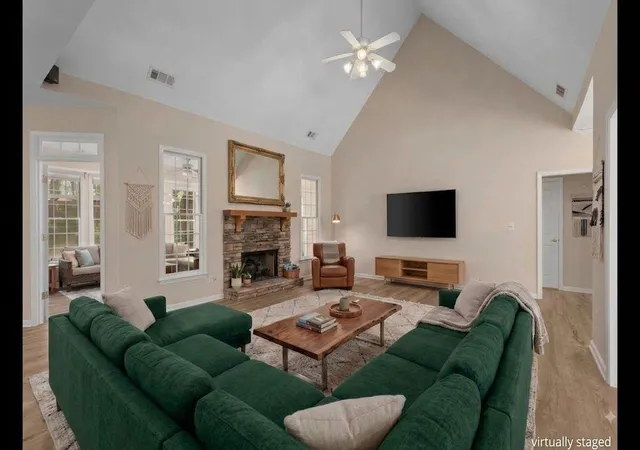 2nd image of 2161 Major Loring Wy, Marietta, GA 30064 | MLS# 7813757