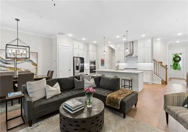 2nd image of 1090 Harper Dr, Roswell, GA 30076 | MLS# 7790648