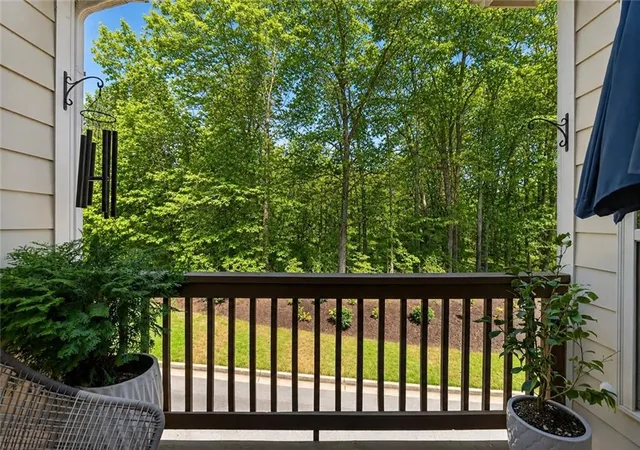 2nd image of 7690 Willoughby Ct, Alpharetta, GA 30005 | MLS# 7794534