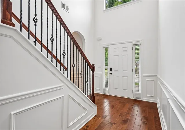 Photo 4 of Sale Pending at 4930 Roosevelt Cir, Cumming, GA 30040 | MLS# 7785105 | Listing updated on 2026-08-24