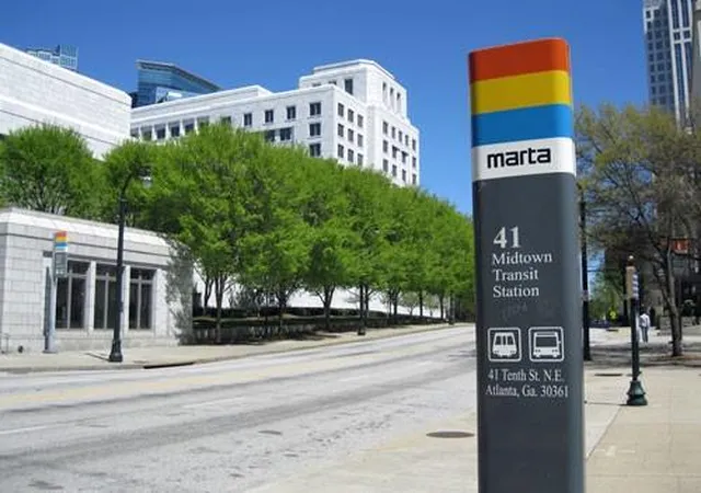 Listing Photo 2 - Condo for sale in building located at 933 Peachtree St NE, Atlanta, GA 30309 - Unit #1824