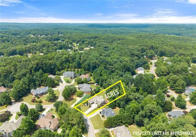 Photo 2 of Single family home for sale at 5620 Battle Ridge Dr, Flowery Branch, GA 30542 | MLS# 7811782 | Listing updated on 2026-09-13
