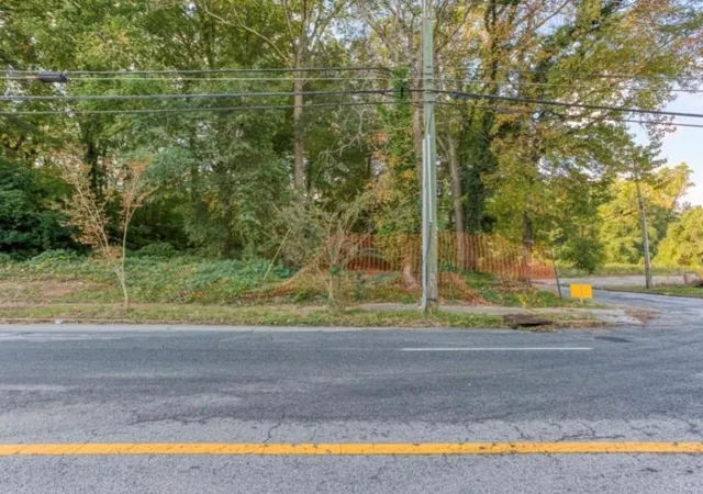 Photo 2 of Land for sale at 998 Donnelly Ave Sw, Atlanta, GA 30310 | MLS# 7725314 | Listing updated on 2026-08-24