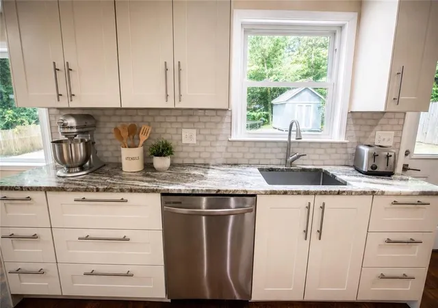 3rd image of 2961 Connie St, Marietta, GA 30062 | MLS# 7751529