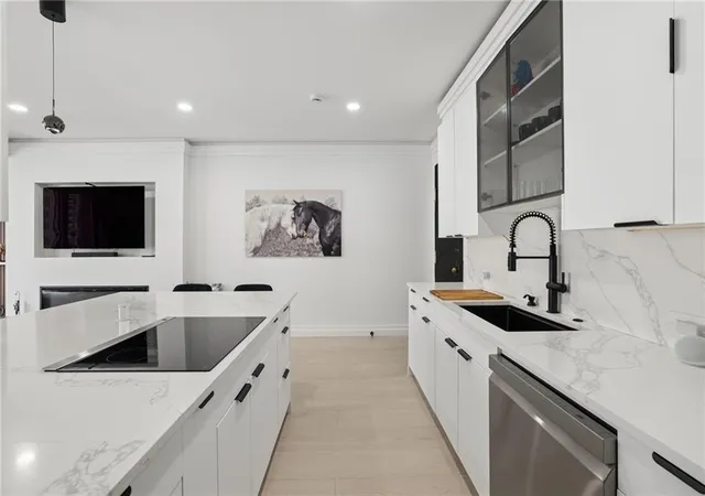 Photo 3 of Condo for sale at 145 15Th St Ne #1424, Atlanta, GA 30309 | MLS# 7828874 | Listing updated on 2026-08-29