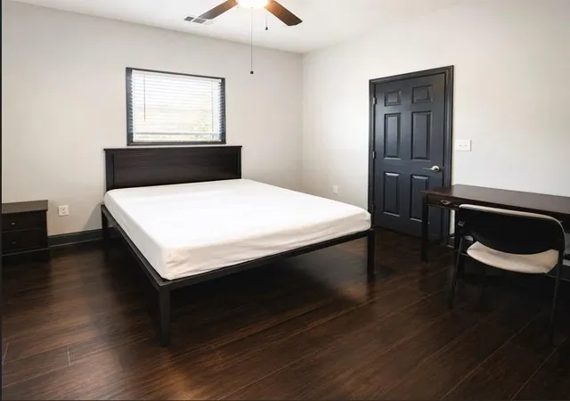 Photo 4 of Single family home for sale at 829 Beckwith St SW, Atlanta, GA 30314 | MLS# 7817825 | Listing updated on 2026-10-21