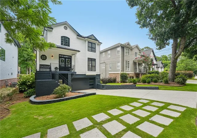 3rd image of 3090 Hermance Dr Ne, Brookhaven, GA 30319 | MLS# 7796630