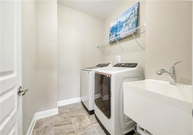 35th image of 692 Faraday Cir, Suwanee, GA 30024 | MLS# 7782845
