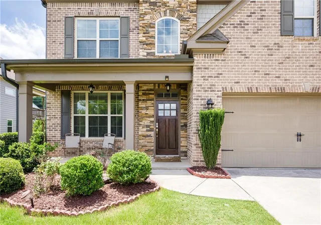 4th image of 692 Faraday Cir, Suwanee, GA 30024 | MLS# 7782845