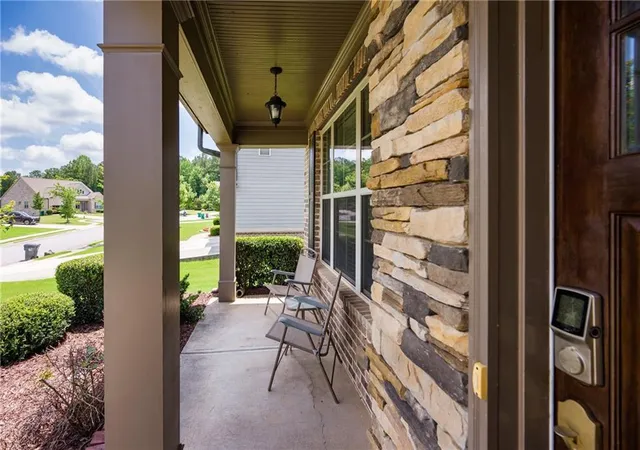 5th image of 692 Faraday Cir, Suwanee, GA 30024 | MLS# 7782845