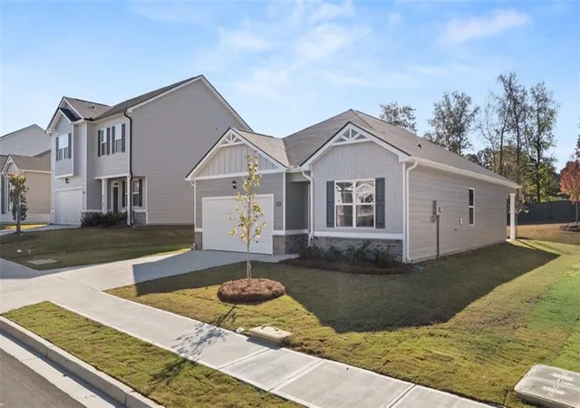 Photo 3 of Sale Pending at 130 Melrose Ct, Jefferson, GA 30549 | MLS# 7754071 | Listing updated on 2026-10-09