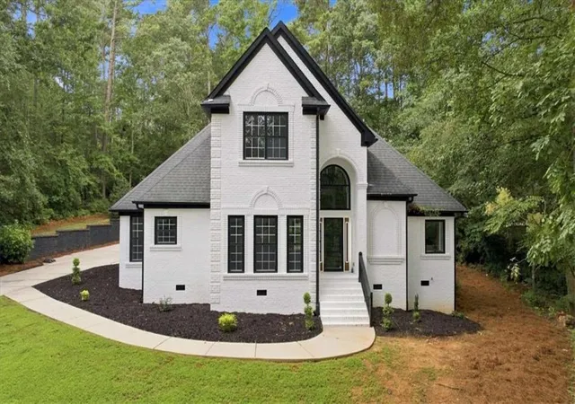 Photo 2 of Single family home for sale at 141 Amicalola Wy, Jonesboro, GA 30236 | MLS# 7829503 | Listing updated on 2026-08-30