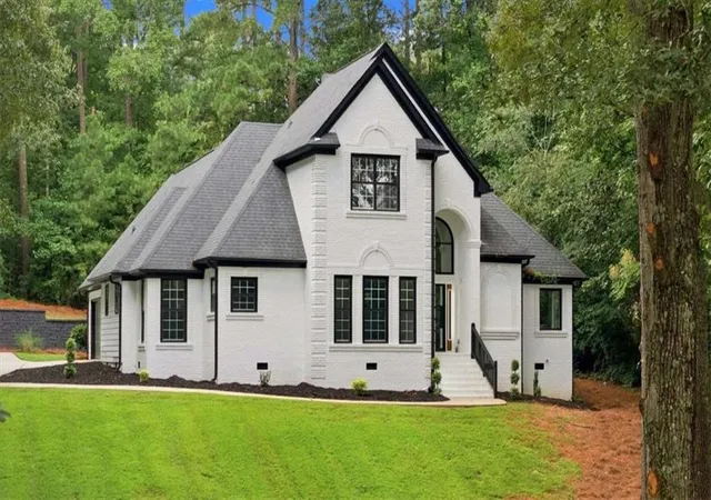 Photo 3 of Single family home for sale at 141 Amicalola Wy, Jonesboro, GA 30236 | MLS# 7829503 | Listing updated on 2026-08-30