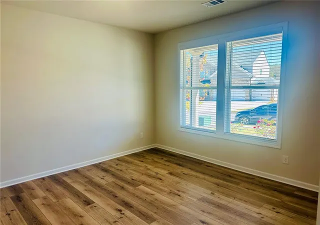 4th image of 325 Rodeo Dr, Auburn, GA 30011 | MLS# 7698515