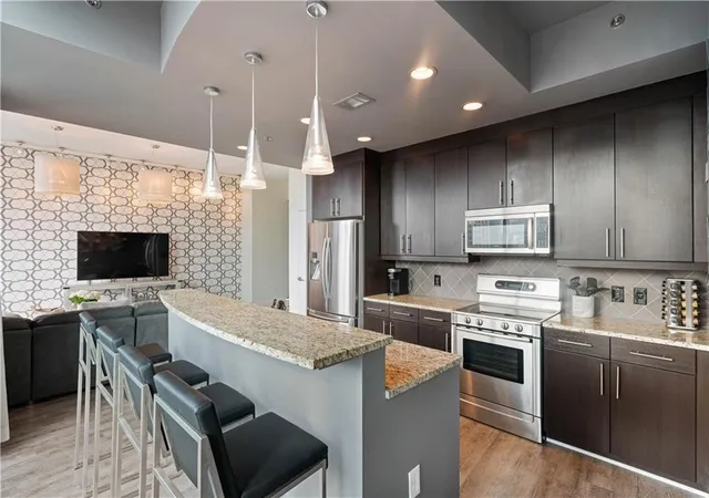 Photo 2 of Condo for sale at 1080 Peachtree St Ne #2007, Atlanta, GA 30309 | MLS# 7805219 | Listing updated on 2026-08-28