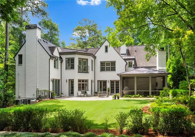 Photo 2 of Single family home for sale at 1610 W Sussex Rd Ne, Atlanta, GA 30306 | MLS# 7827575 | Listing updated on 2026-09-08