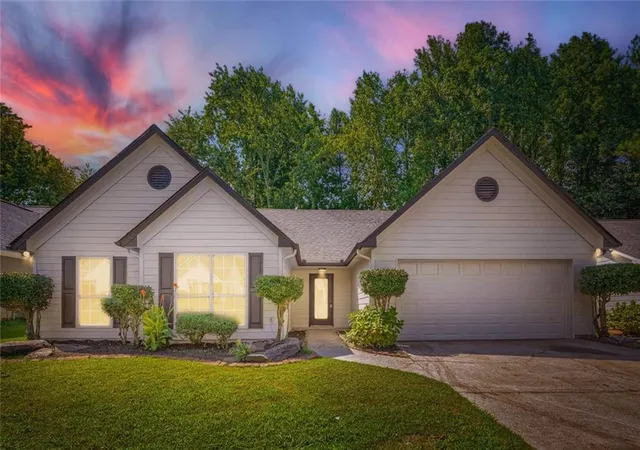 Photo 2 of Single family home for sale at 1090 Avalon Dr, Lawrenceville, GA 30044 | MLS# 7823500 | Listing updated on 2026-08-28